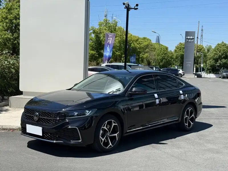 Volkswagen Passat, 2024
