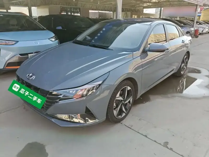 Hyundai Elantra, 2023