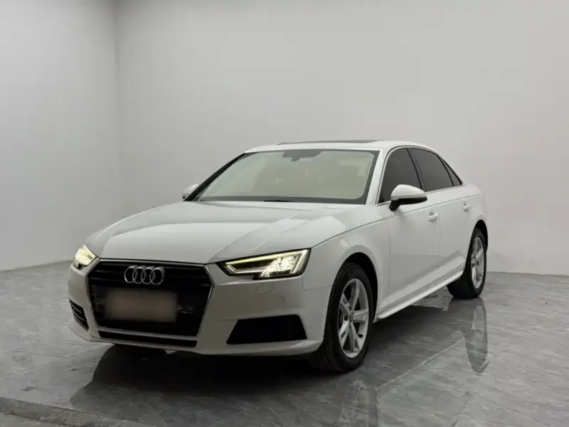 Audi A4L, 2017 — фото 1