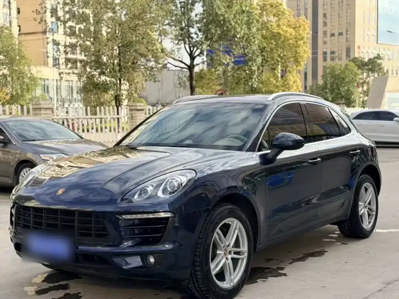 Porsche Macan, 2014