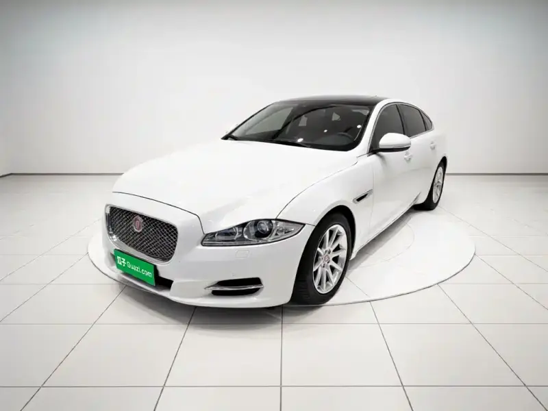 Jaguar XJ, 2016