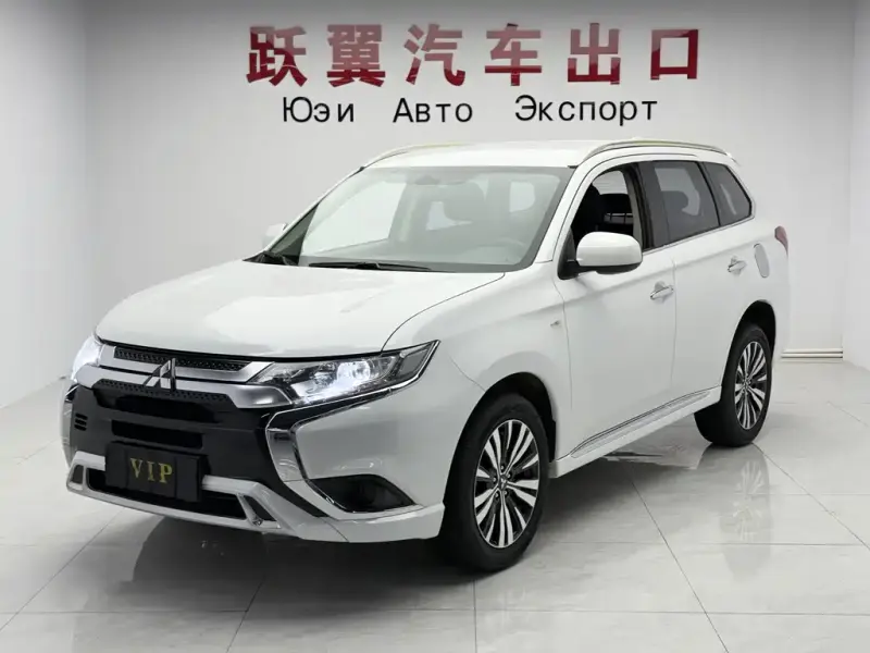 Mitsubishi Outlander, 2022
