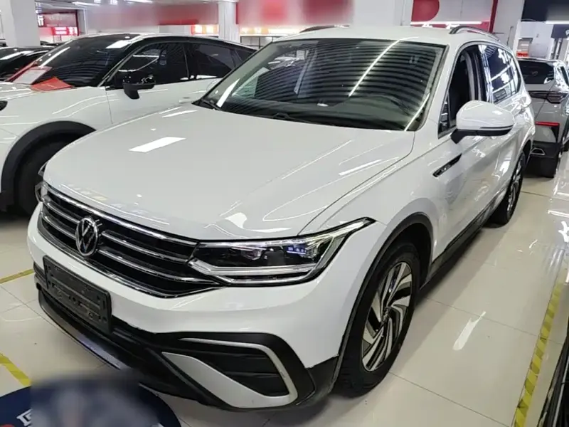 Volkswagen Tiguan L, 2022