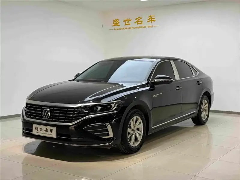 Volkswagen Passat, 2022