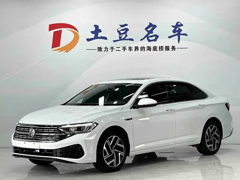 Volkswagen Sagitar, 2022
