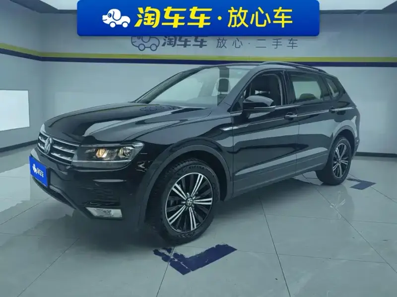 Volkswagen Tiguan L, 2021 — фото 1