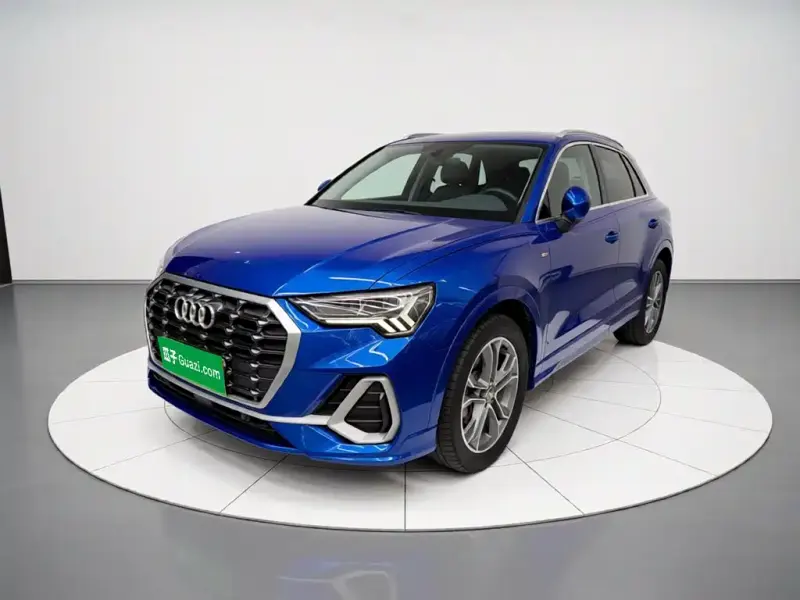 Audi Q3, 2020 — фото 1