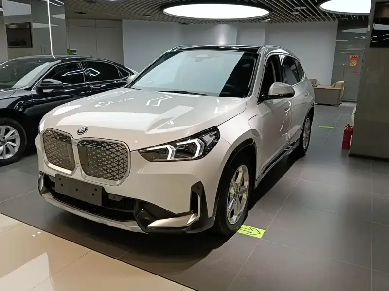 BMW iX1, 2024