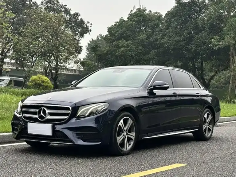Mercedes-Benz E-Class, 2017 — фото 1