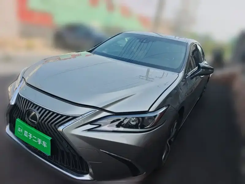 Lexus ES, 2019 — фото 1