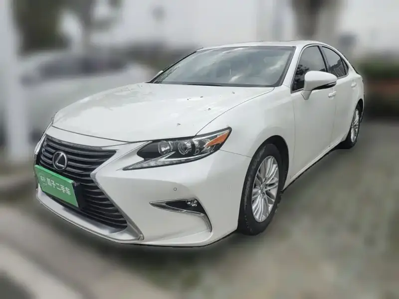Lexus ES, 2017 — фото 1