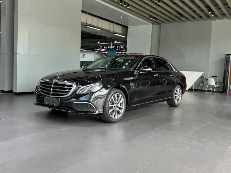 Mercedes-Benz E-Class, 2018 — фото 1