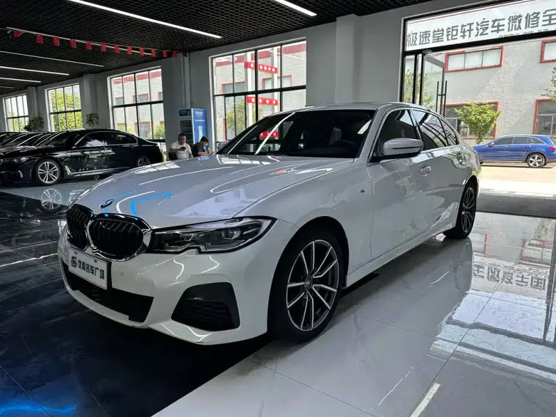 BMW 3 Series, 2021