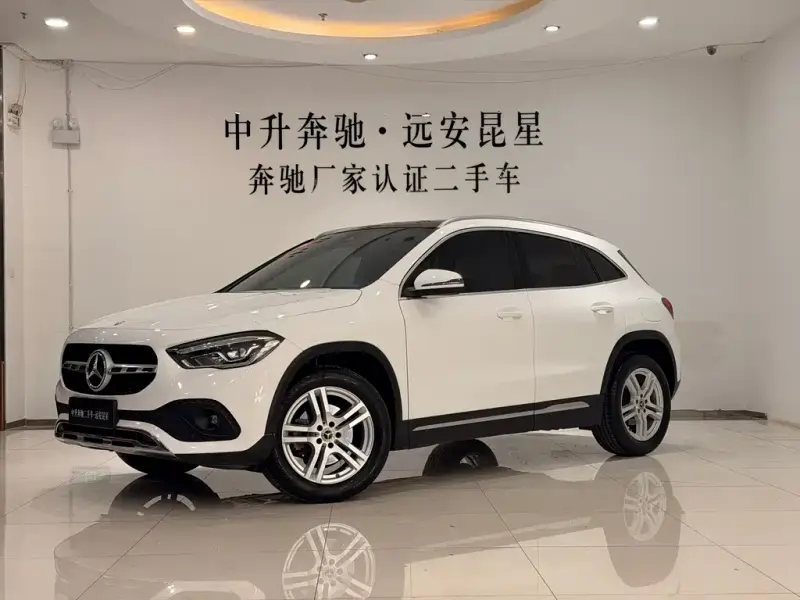 Mercedes-Benz GLA, 2023 — фото 1