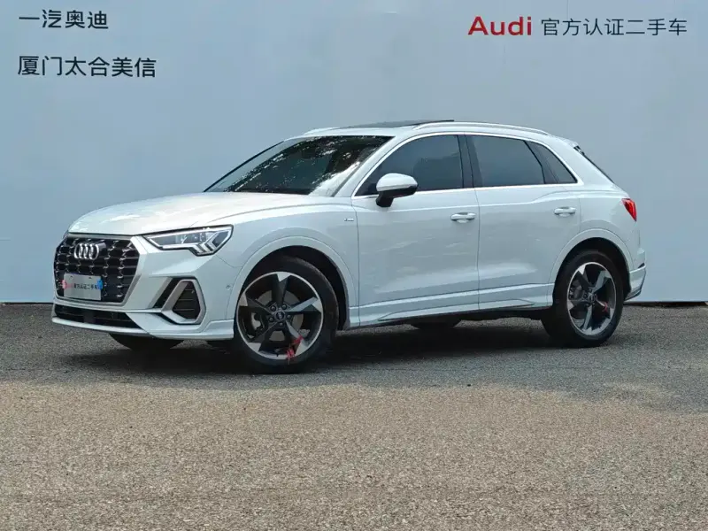 Audi Q3, 2023 — фото 1