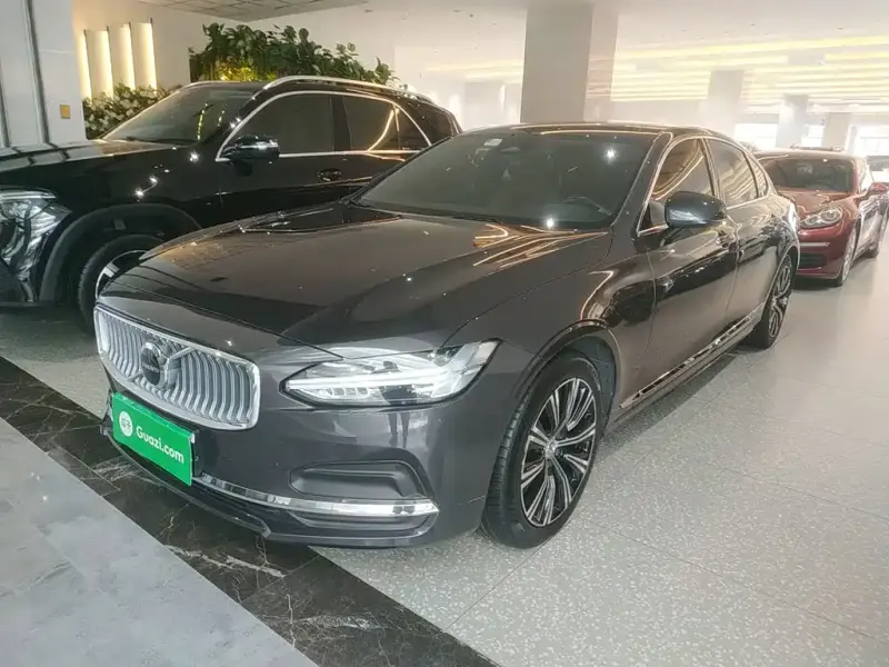 Volvo S90, 2021
