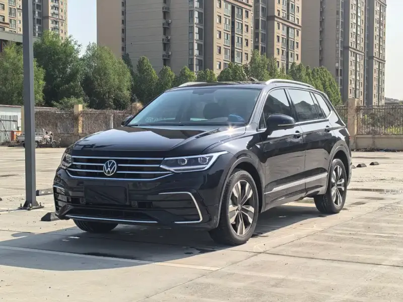 Volkswagen Tiguan L, 2025 — фото 1