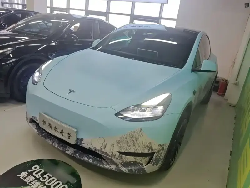 Tesla Model Y, 2023