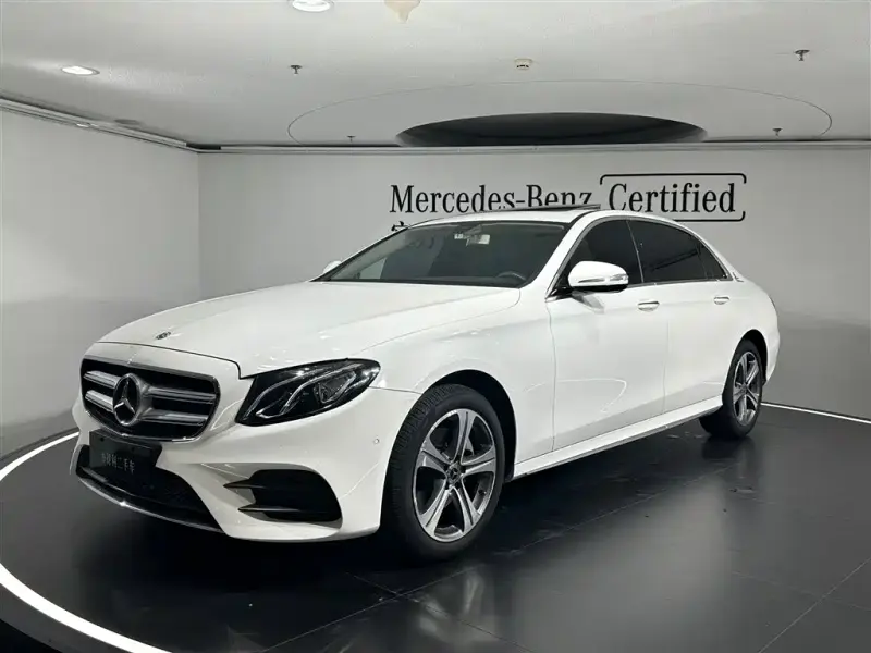 Mercedes-Benz E-Class, 2018 — фото 1