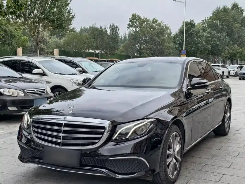 Mercedes-Benz E-Class, 2018 — фото 1