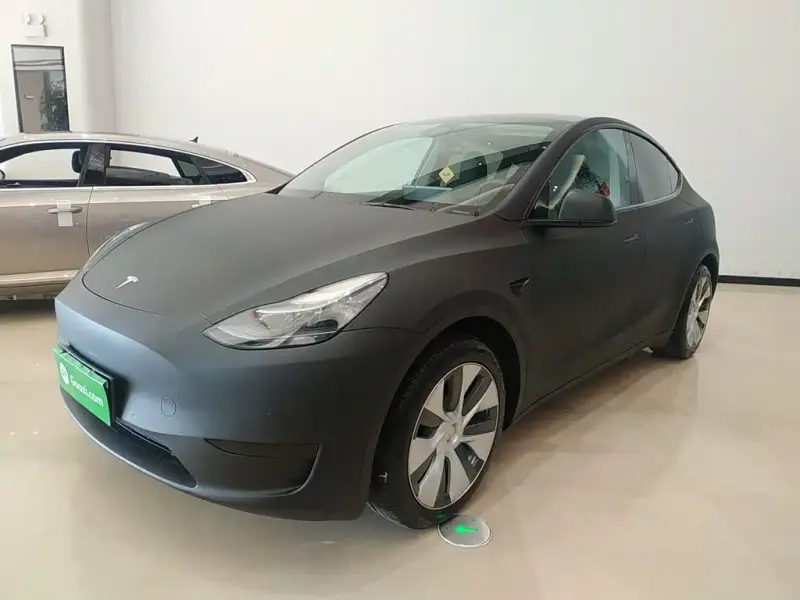 Tesla Model Y, 2023
