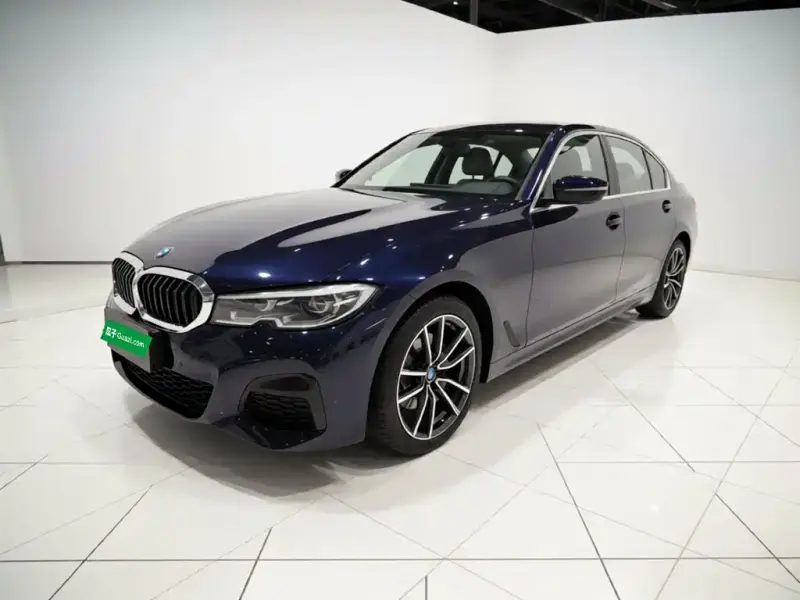 BMW 3 Series, 2022