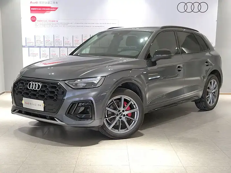 Audi Q5L, 2022