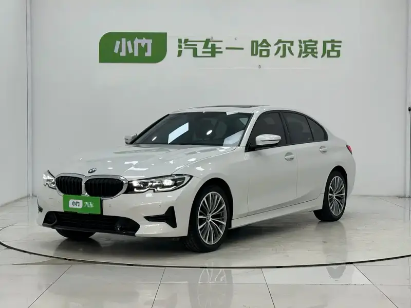 BMW 3 Series, 2022