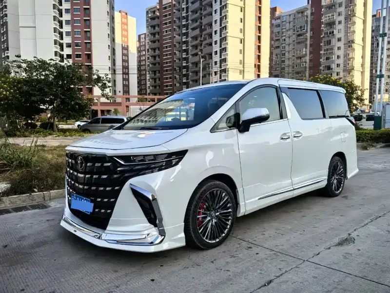 Toyota Alphard, 2013