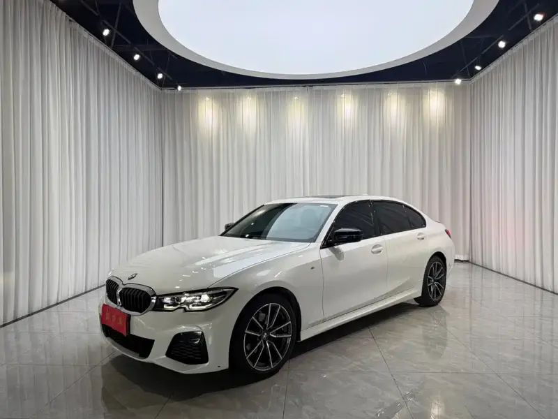 BMW 3 Series, 2022