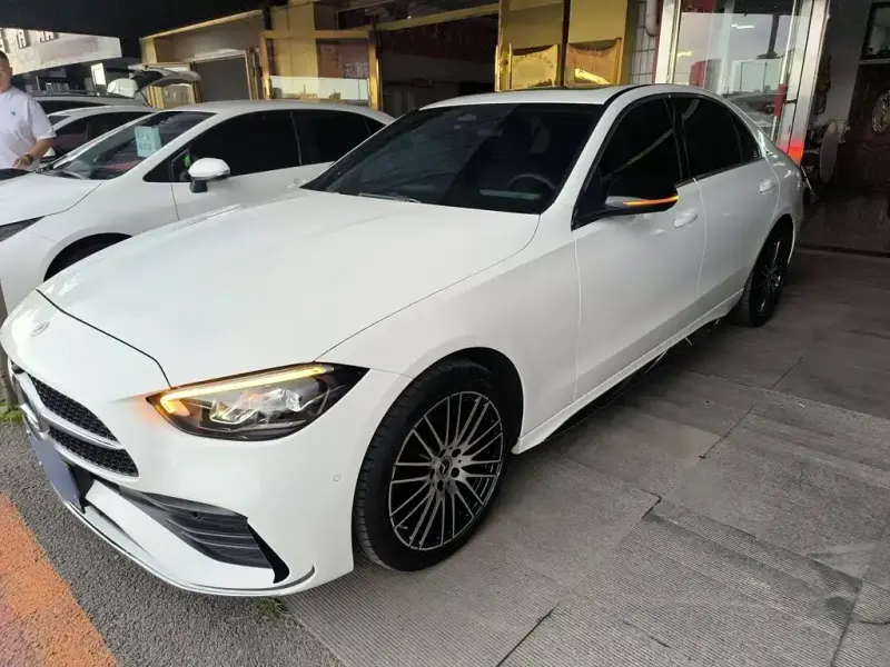 Mercedes-Benz C-Class, 2024