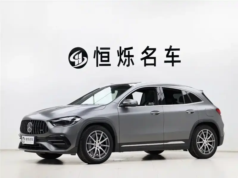 Mercedes-Benz GLA AMG, 2021