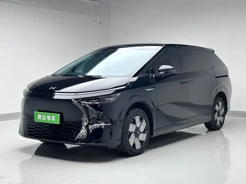XPeng X9, 2024