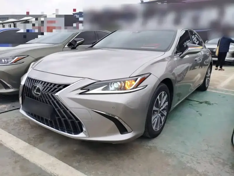 Lexus ES, 2023 — фото 1