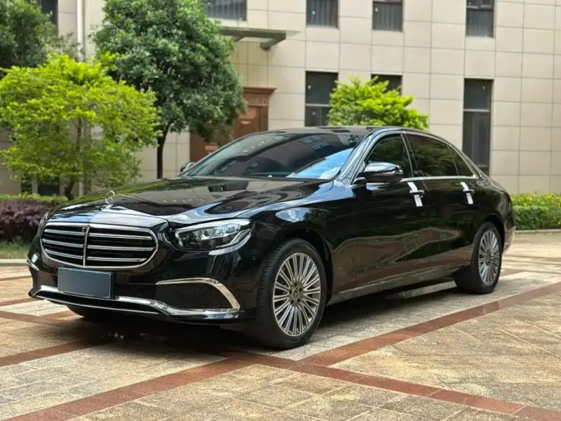 Mercedes-Benz E-Class, 2023 — фото 1