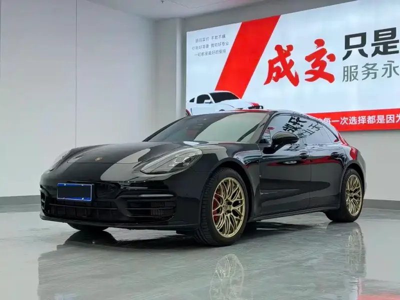 Porsche Panamera, 2022