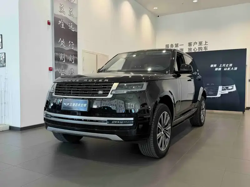 Land Rover Range Rover, 2023 — фото 1