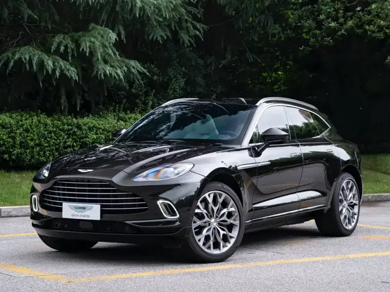Aston Martin DBX, 2026