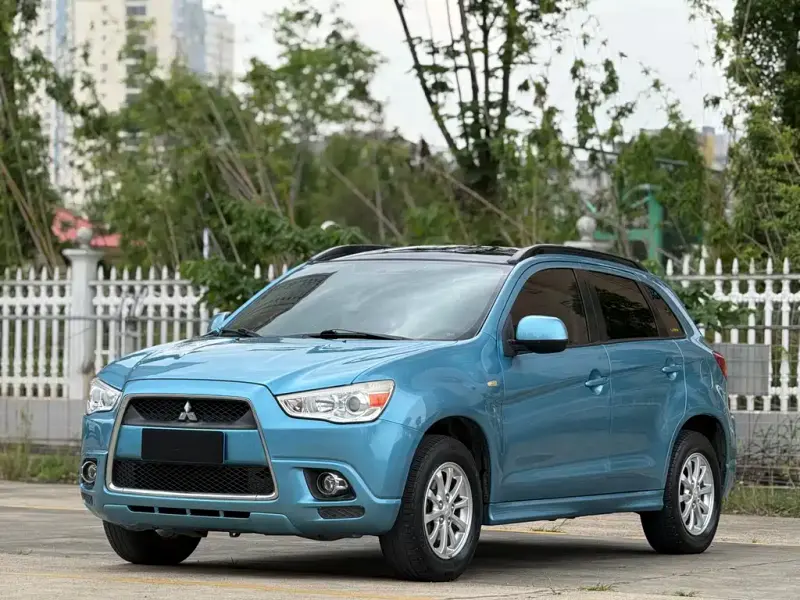 Mitsubishi ASX, 2011