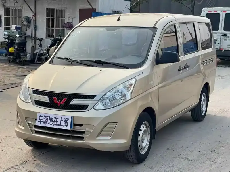 Wuling Rongguang V, 2019