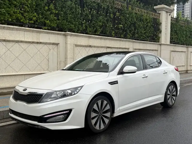 Kia K5, 2012