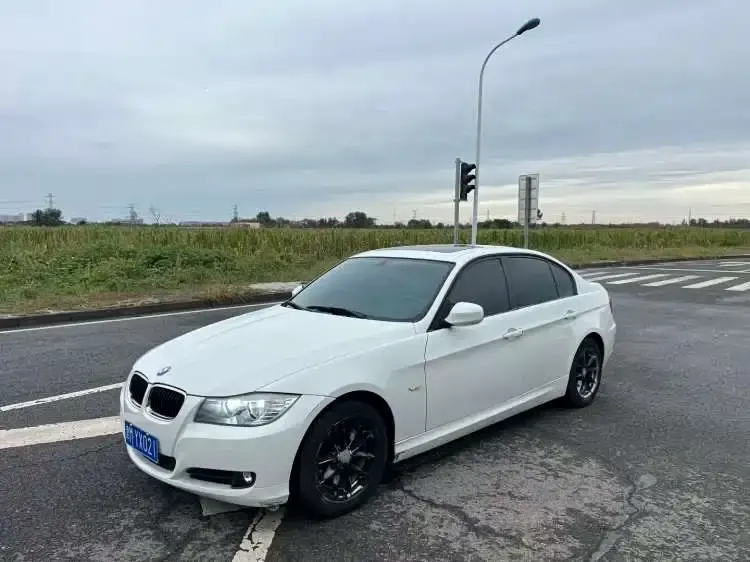BMW 3 Series, 2011