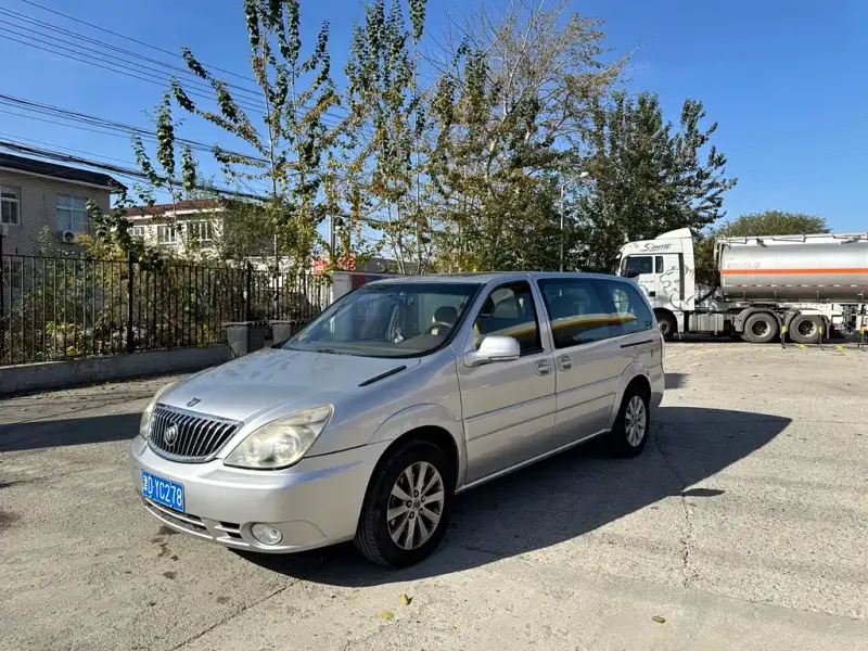 Buick GL8, 2012