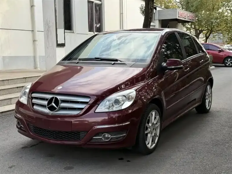 Mercedes-Benz B-Class, 2011