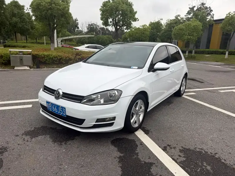Volkswagen Golf, 2015 — фото 1