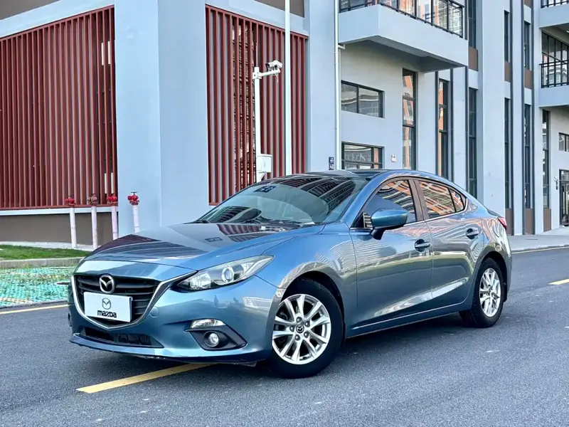 Mazda 3 Axela, 2016