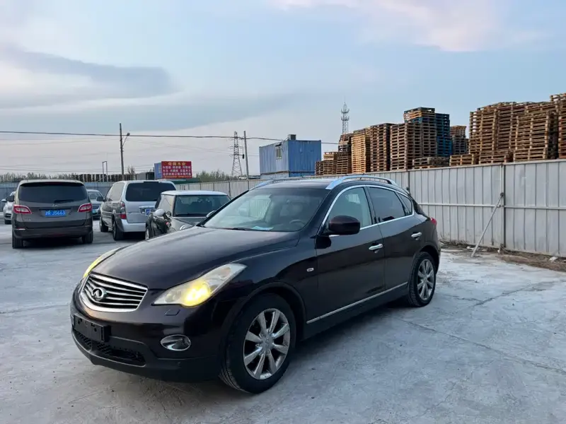 Infiniti EX, 2011