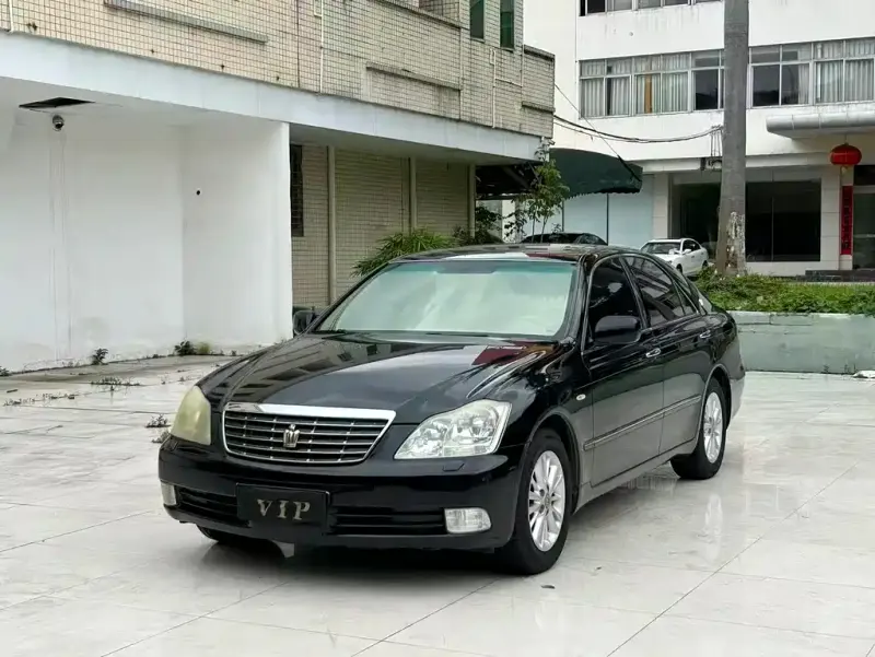 Toyota Crown, 2008