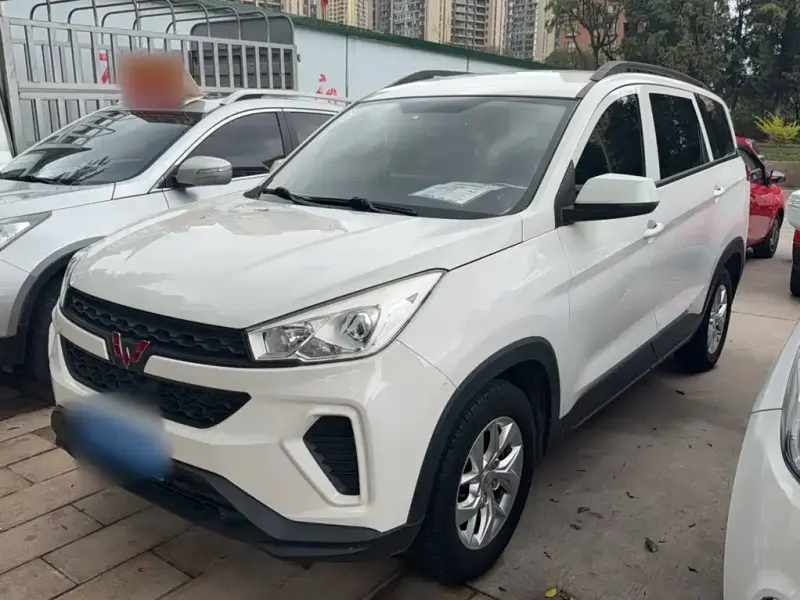Wuling Hongguang S3, 2018