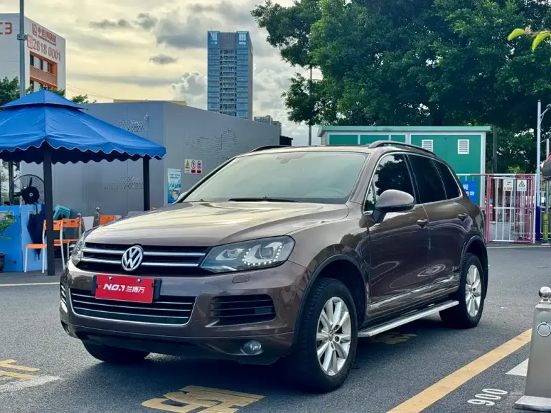 Volkswagen Touareg, 2013
